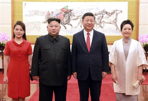 357 x 500 jpeg 54 кб. Kim Jong-un and wife Ri Sol Ju pose with Chinese President ...