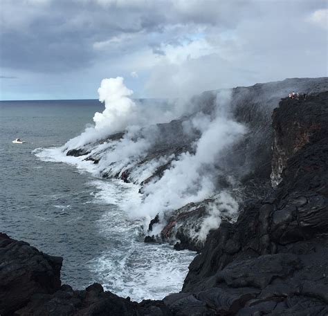 Big Island Lava Flow Beautiful But Dangerous Hawaii Aloha Travel