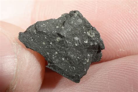 Tarda Carbonaceous Chondrite Meteorite Fragment Weighing 093g 35