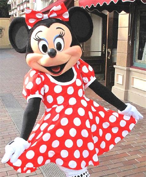 Lovely Minnie Mouse Striking A Beautiful Pose
