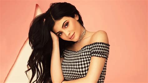 Kylie jenner is the daughter of kris and bruce, and sister to kim, kourtney and khloe kardashian. 1920x1080 Kylie Jenner 2020 4k Laptop Full HD 1080P HD 4k ...
