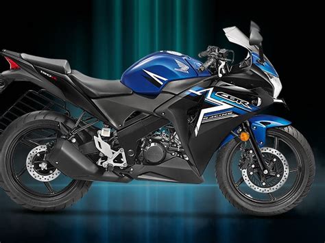 Checkout honda cbr150r 2021 price, specifications, features, colors, mileage, images, expert review, videos and user reviews by bike owners. Honda CBR 150R | Honda CBR 150R price | CBR 150R reviews ...