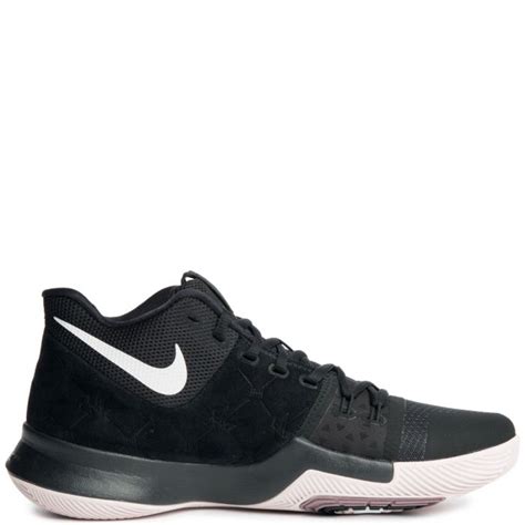 Kyrie » kyrie #8 released by comicker on november 2017. Kyrie 3 BLACK/WHITE-SILT RED