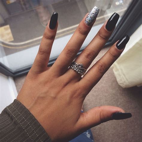 Brown Skin Nail Designs On Black Hands The Best Nail Colors For Dark