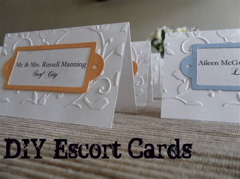 Escort cards are necessary for every wedding, and you'll be surprised to see how many different your article on 16 lovely diy escort cards | happywedd.com is awesome. ..A Life That is Good..: DIY Escort Cards