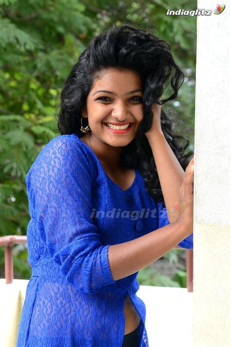 Gayathri Photos Telugu Actress Photos Images Gallery Stills And
