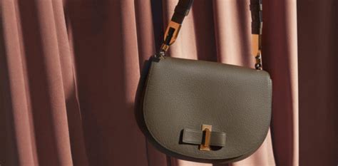 The oldest fine leather luxory goods house in the world. we've been asked to design the first delvaux's brand heritage video storytelling Delvaux ou l'histoire de la maroquinerie - Journal de la Corse