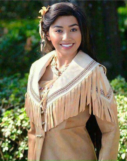 Pin By Osi Lussahatta On Ndn Native American Girls Native American Women Fashion