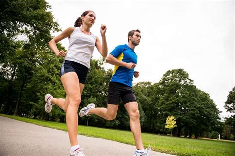 Beim abnehmen mit sport zu hause kannst du deinen eigenen tagesablauf immer deinen bedürfnissen anpassen. Wie kann ich schnell abnehmen: Laufen und Low-Carb: 6 Kilo ...