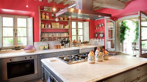 Red Kitchen In Tuscany Interiors By Color