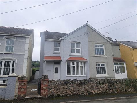 Folland Road Glanamman Ammanford Sa18 2bx 3 Bed Semi Detached House