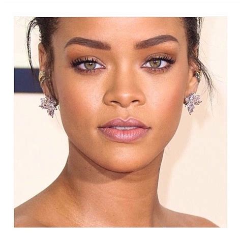 Pin By Reno On Beauty ️ Rihanna Makeup Celebrity Makeup Beautiful