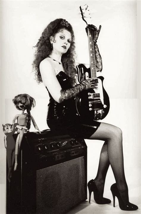 Poison Ivy Of The Cramps Rockers Rollers Way Our Of Controlers The Cramps Psychobilly