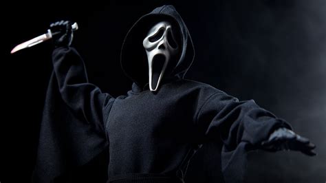 Sideshow Reveals Its Scream Ghostface Action Figure — Geektyrant
