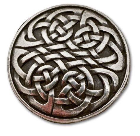 Celtic Conchos- Spiral Knot Pattern, 1-3/16