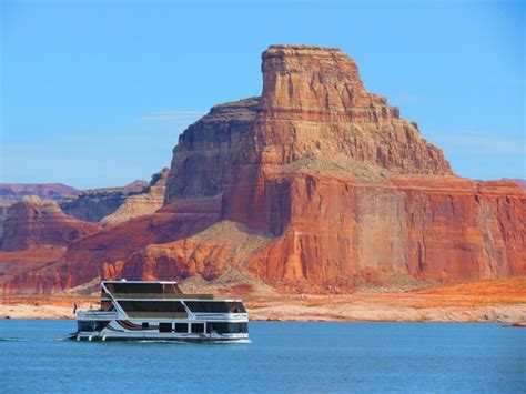 Sharing The Lake Picture Of Lake Powell Boat Tours Page Tripadvisor
