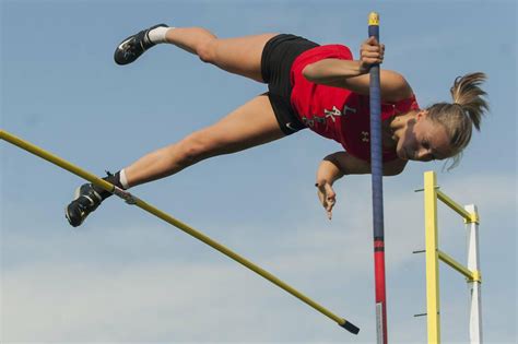 Spring Lake Pole Vaulter Sets Sights High Going Into State Finals