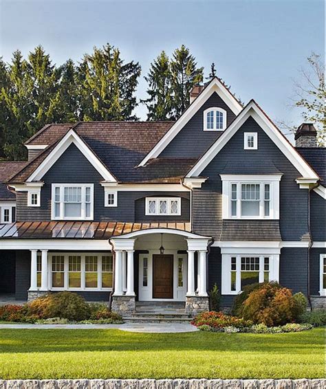 50 Incredibly Farmhouse Home Exterior Design Ideas Page 37 Of 53 Veguci