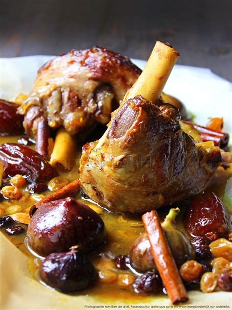 Souris d agneau fondantes en Tajine Les épices rient