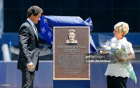 Former New York Yankee Paul Oneill And His Wife Nevalee Unviel His