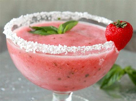 The cindy margurita strawberry and basal : Strawberry Basil Margaritas | Recipe | Strawberry basil margarita, Strawberry drinks, Recipes