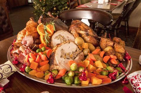 Diners Forced To Sign Disclaimer To Tackle 12000 Calorie Xmas Dinner