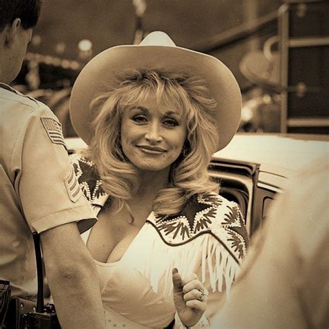 11 Photos Of Young Dolly Parton That Prove She S Always Been Fabulous Artofit