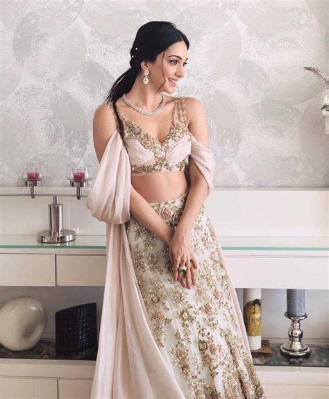 Kiara Advani Hot Pictures Will Prove That She Is Sexiest Woman In This World The Viraler