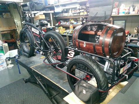 NASCAR Bike w/ Cooler barrel trailer | Fahrrad