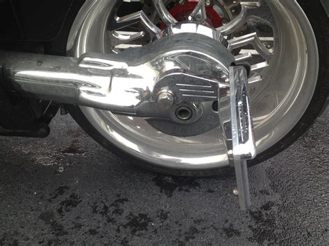 I looked at using it, but this one will not fit on the se. MeanCycles | FLIP OUT SIDE MOUNT LICENSE PLATE FOR M109R ...