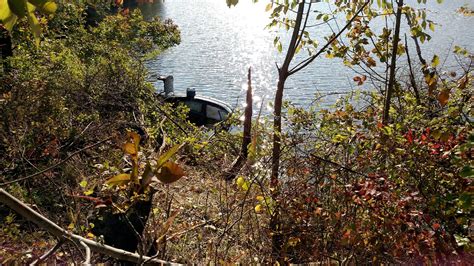 Car Plunges Into Mckelvey Lake In Youngstown News Weather