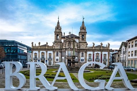 The name was derived from the costume worn by the ancient native inhabitants, which reached from the waist to the knee,. Câmara Municipal de Braga | Comunicação | Notícias | Braga ...