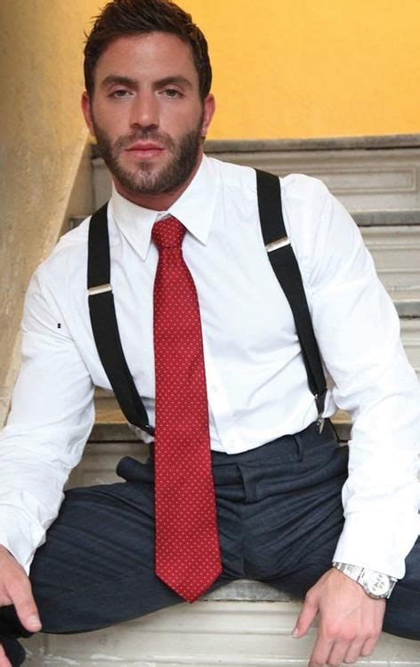 Pin By Jason Grantham On Beards And Scruff Best Suits For Men Suit And Tie Jeep Guys