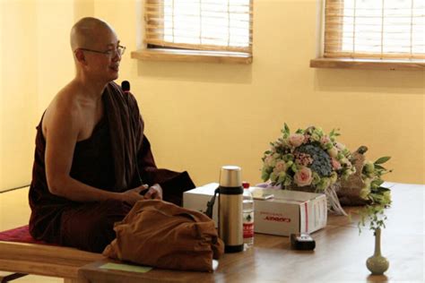 帕奧佛教大學位於彬伍倫pyin oo lwin（又稱眉苗maymyo）市郊，現禮請帕奧禪師門下弟子烏‧悉臘禪師（sayadaw u sila）住錫道場，教導止觀禪法。 禪修營期間，由緬籍華裔祖道法師擔任中緬語翻譯。 洞山禪寺佛護尊者一日禪營報名 - 洞山普利禅寺