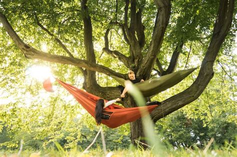 How To Choose The Perfect Hammock For Camping Traveling Furniture