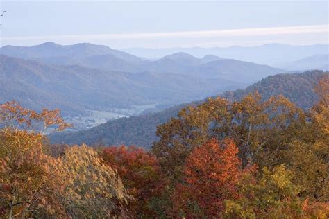 State By State Guide To The Best Fall Color Black Rock Mountain Fall