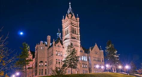 Syracuse University Ranked In The Top 100 Best Schools In The Nation