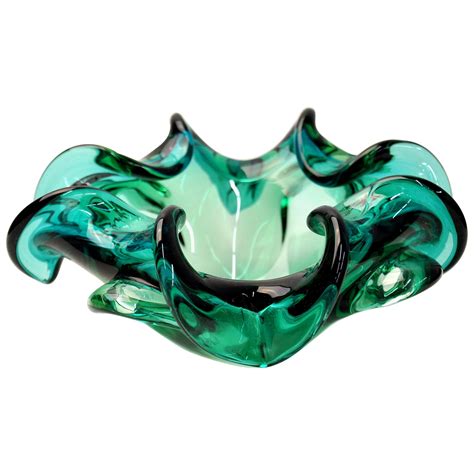 Emerald Green Murano Glass Bowl At 1stdibs Murano Green Glass Bowl Emerald Green Glass Bowl