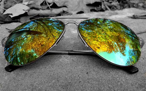 Autumn Closeup Glasses Reflection Bokeh Wallpapers Hd