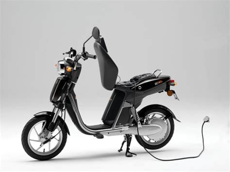 List of yamaha bikes in india: Yamaha EC03 DEMONSTRATOR LOW MILEAGE ELECTRIC BIKE BICYCLE ...