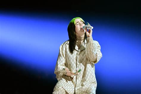 Billie eilish glitters during sparse grammys performance with brother finneas. Pictures of Billie Eilish's Performance at the 2020 Grammys | Billie Eilish's Performance at the ...