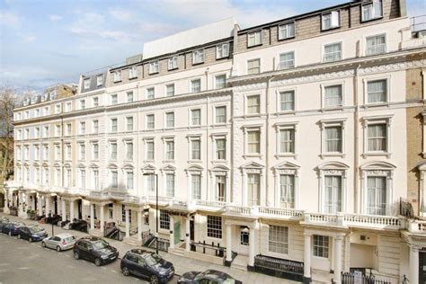Park inn by radisson is a fresh and energetic hotel brand offering friendly and inviting hospitality at a competitive price. Queens Park Hotel, London, UK - Booking.com