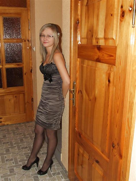 amateur pantyhose on twitter beautiful blonde in high heels and pantyhose…