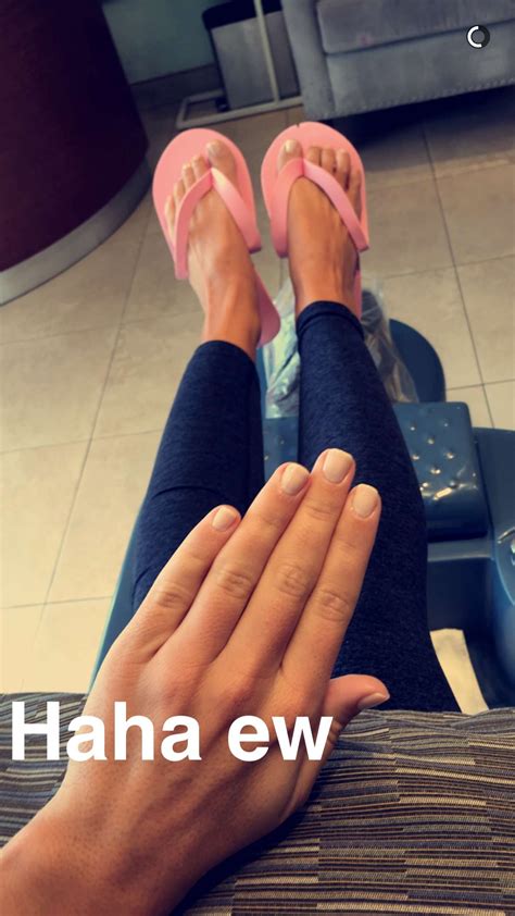 Natasha Oakleys Feet