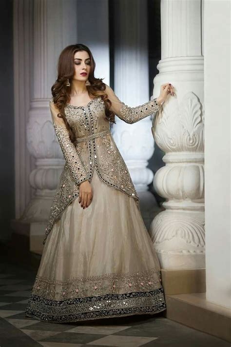 Pin By Mrs Zee On Fashion Lehengas Party Wear Dresses Indian Gowns