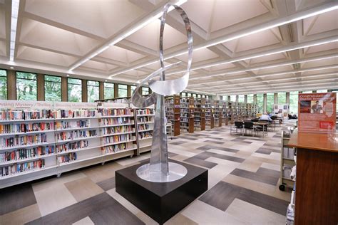 Mark Kodiak Ukena Highland Park Public Library Seeks Expansion