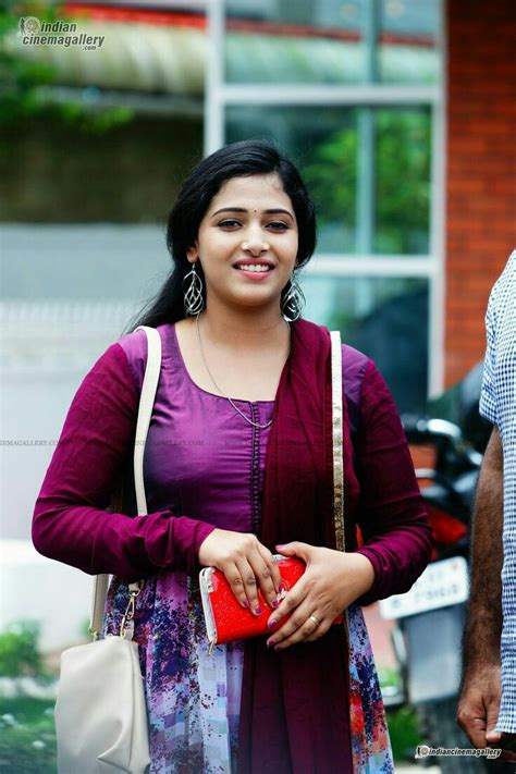 Anu sithara is an actress who works in south indian film industry. Anu Sithara- Ultimate Collection of HD Images ~ Facts N ...