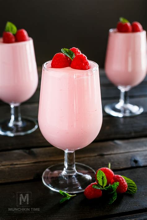 5 Ingredient No Bake Strawberry Mousse Recipe Munchkin Time