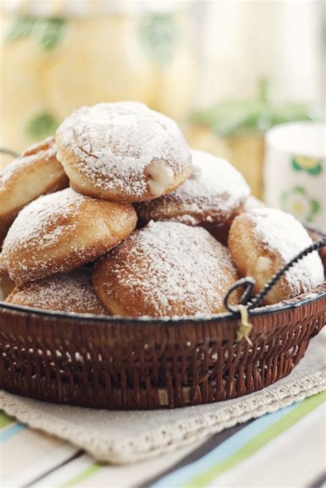 The easiest homemade bavarian donuts / custard cream doughnuts! something ...: Donuts with Bavarian cream (With images ...