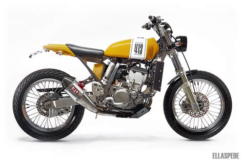 A living testament to suzuki's engineering team that a motorcycle, relatively unchanged for two decades is still as popular with weekend warriors today. Racing Cafè: Suzuki DRZ 400 by Ellaspede